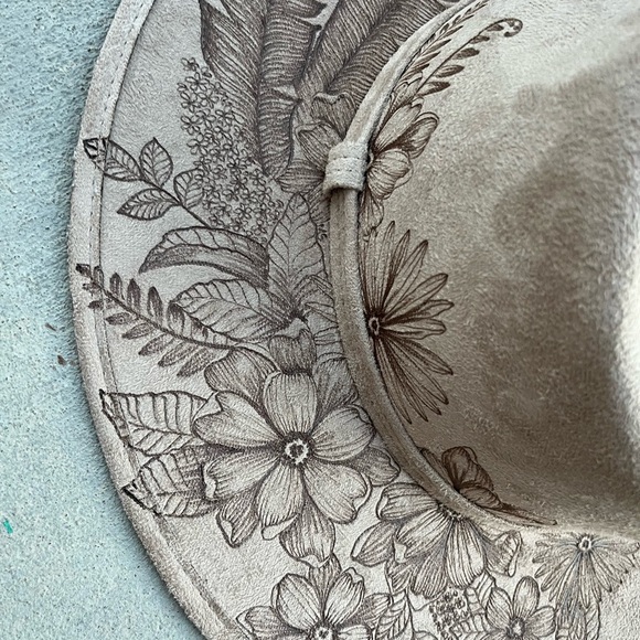 Floral taupe rancher style cowboy hat wide flat brim - Picture 2 of 3